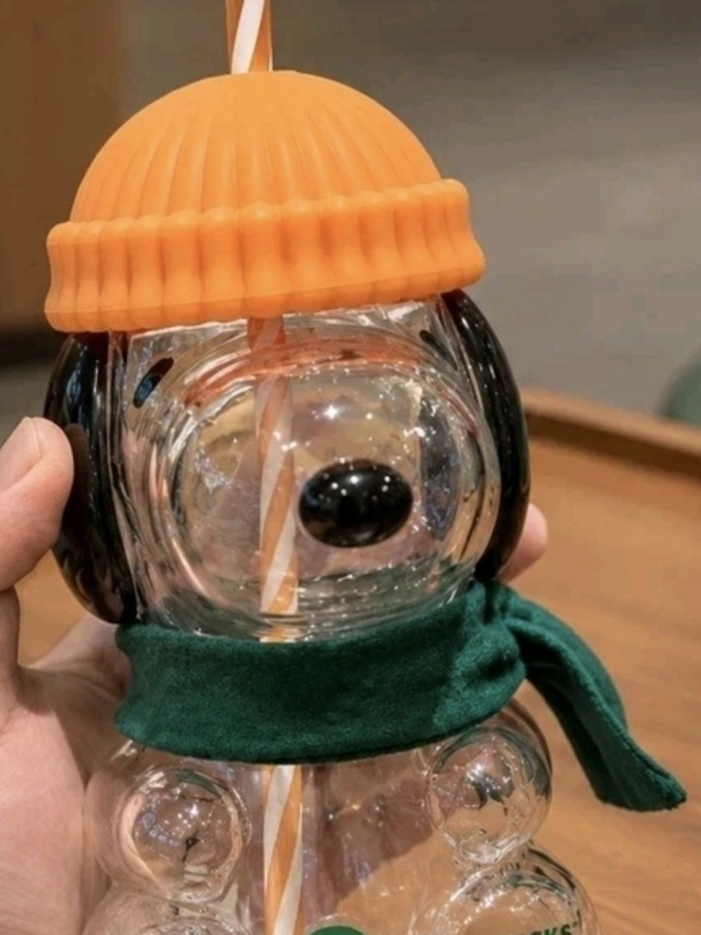 Starbucks Clear Snoppy Sipper Bottle with Orange Hat and Green Scarf Limited Edi